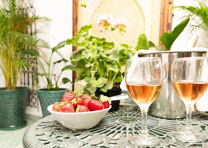 Апартаменти Casa Esmeralda - Luxury Boutique Old Town Естепона