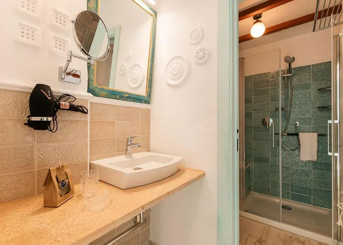 Апартаменти Casa Esmeralda - Luxury Boutique Old Town