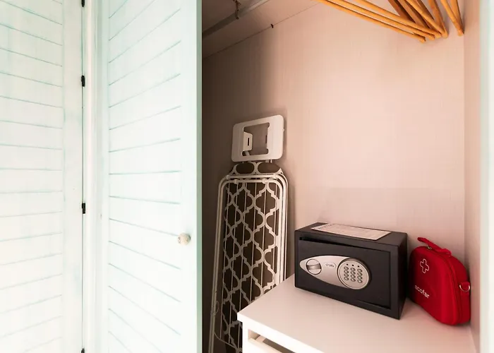 Casa Esmeralda - Luxury Boutique Old Town * Естепона