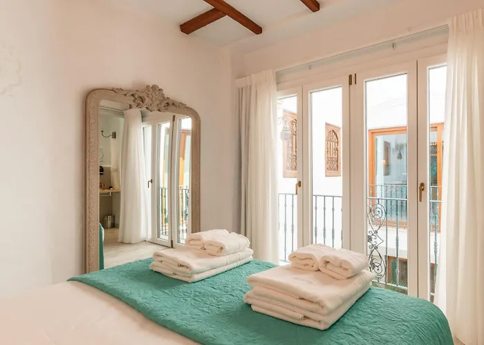Апартаменти Casa Esmeralda - Luxury Boutique Old Town *