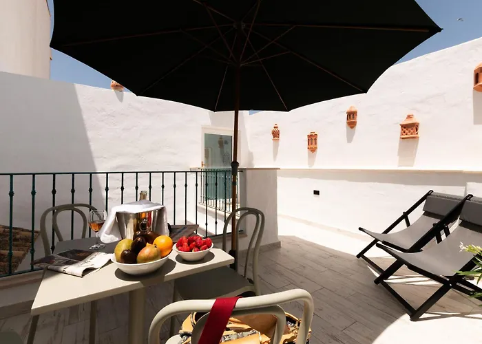 Апартаменти Casa Esmeralda - Luxury Boutique Old Town Естепона